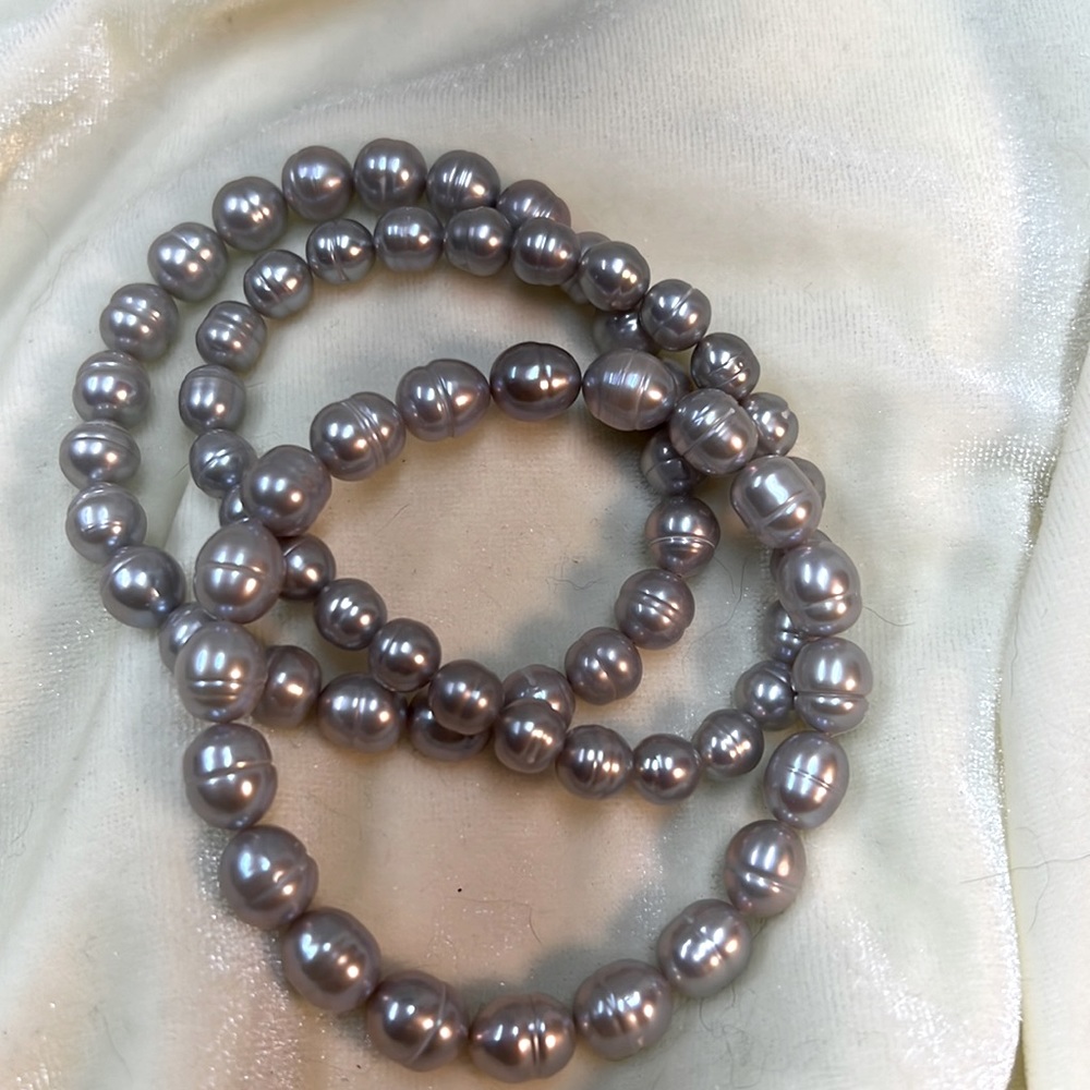 Honora light gray potato pearl stretch bracelets. Set of 3.